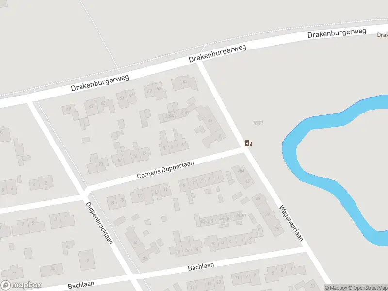 Brandweer met gepaste spoed naar de Cornelis Dopperlaan in Baarn vanwege gebouwbrand