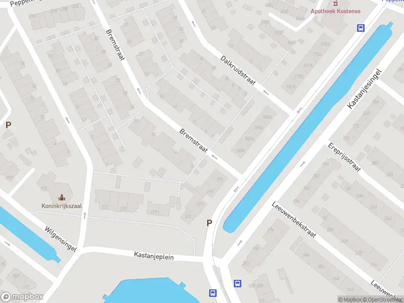 Ambulance met grote spoed naar de Bremstraat in Rotterdam