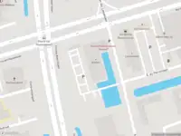 Ambulance met grote spoed naar de Simon Vestdijklaan in Delft