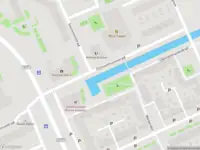 Brandweer met grote spoed naar de Den Helderstraat in Amsterdam vanwege gebouwbrand