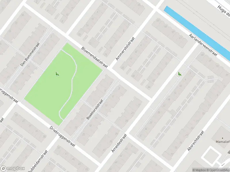 Ambulance met grote spoed naar de Boekhorststraat in Zoetermeer