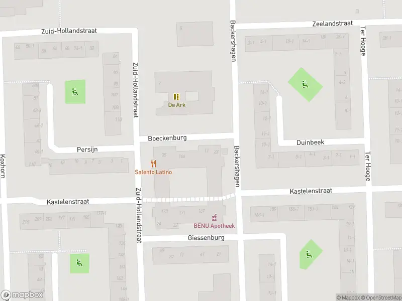 Ambulance met grote spoed naar de Boeckenburg in Amsterdam