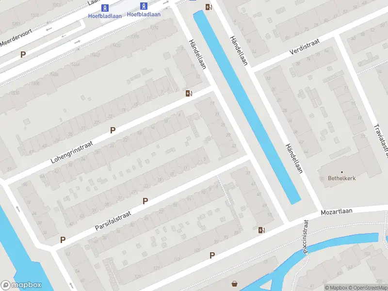 Ambulance met grote spoed naar de Tannhäuserstraat in 's-Gravenhage