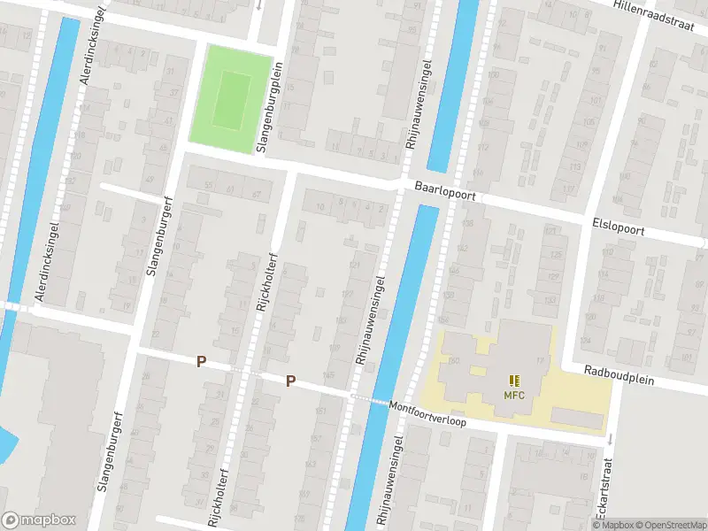 Ambulance met grote spoed naar de Rhijnauwensingel in Rotterdam