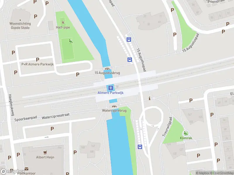 Politie naar de Spoorbaanpad in Almere vanwege aanrijding met letsel