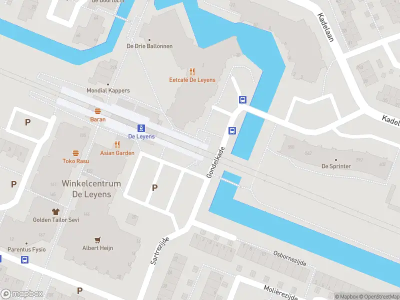 Ambulance met grote spoed naar de Vletkade in Zoetermeer