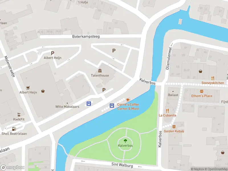 Politie naar de Burgemeester Hasselmanplein in Tiel vanwege aanrijding met letsel