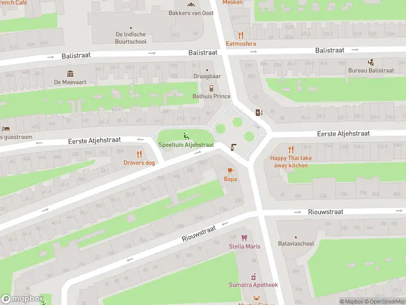 Ambulance met grote spoed naar de Riouwstraat in Amsterdam