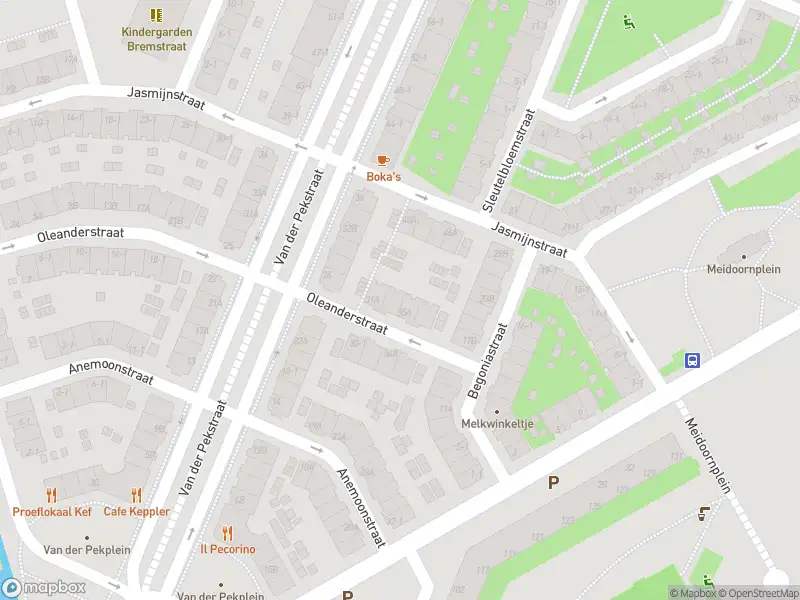 Brandweer met gepaste spoed naar de Ranonkelkade in Amsterdam