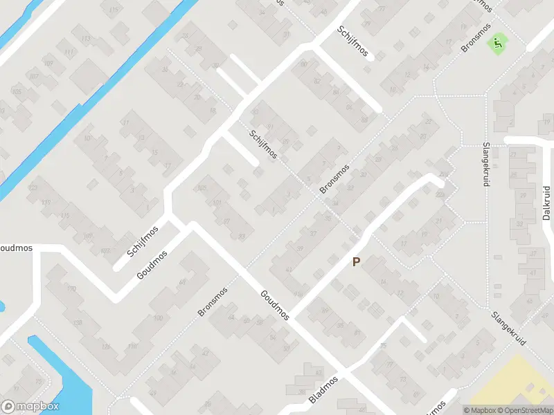 Ambulance met grote spoed naar de Bronsmos in Nieuwerkerk aan den IJssel