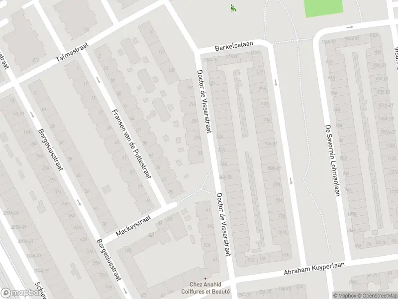 Ambulance met grote spoed naar de Dr. de Visserstraat in Rotterdam