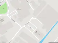 Brandweer met grote spoed naar de Industrieweg in Woerden vanwege voertuigbrand