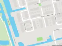 Ambulance met grote spoed naar de Petronella Moensstraat in Zaandam