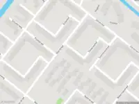 Ambulance met grote spoed naar de Telescoophof in Amsterdam