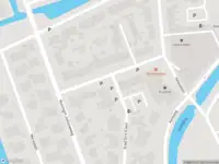 Ambulance met grote spoed naar de Hildegaarde in Maasland