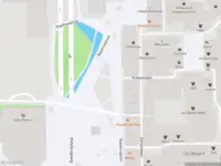 Brandweer met gepaste spoed naar de Raadhuisplein in Emmen vanwege een liftopsluiting