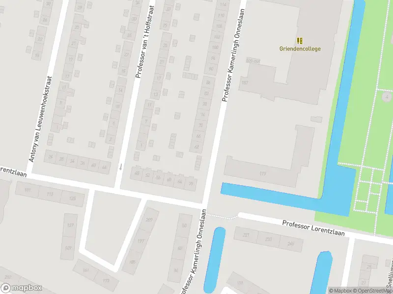 Ambulance met grote spoed naar de Prof. Kamerlingh Onneslaan in Sliedrecht