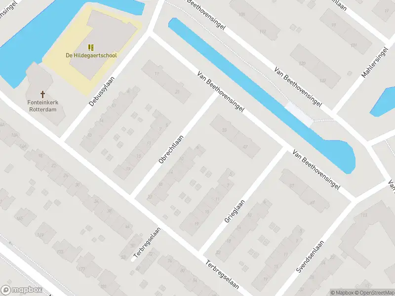 Ambulance met grote spoed naar de Obrechtlaan in Rotterdam