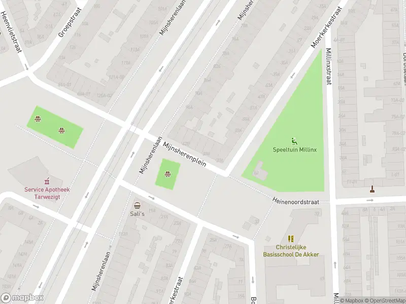 Ambulance met grote spoed naar de Mijnsherenplein in Rotterdam