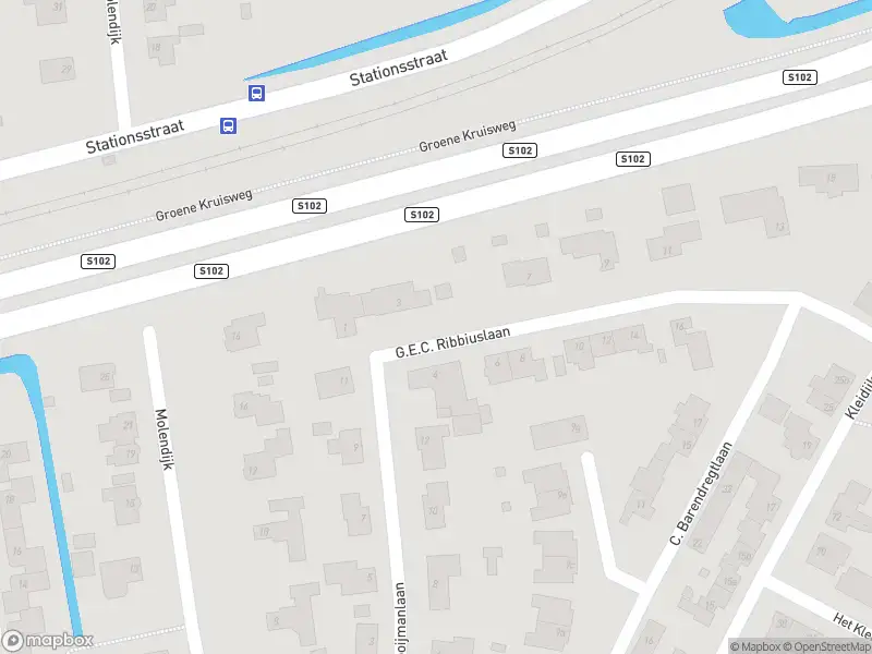 Ambulance met gepaste spoed naar de G.E.C. Ribbiuslaan in Rhoon