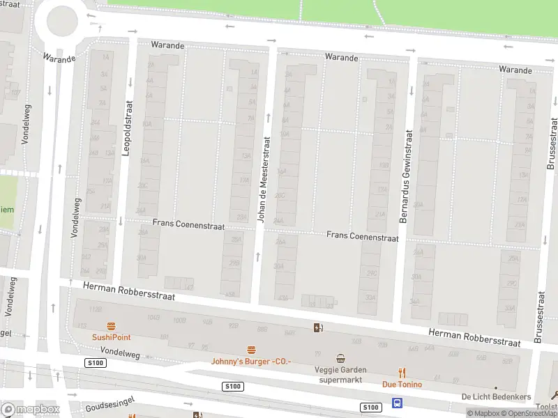 Ambulance met grote spoed naar de Johan de Meesterstraat in Rotterdam