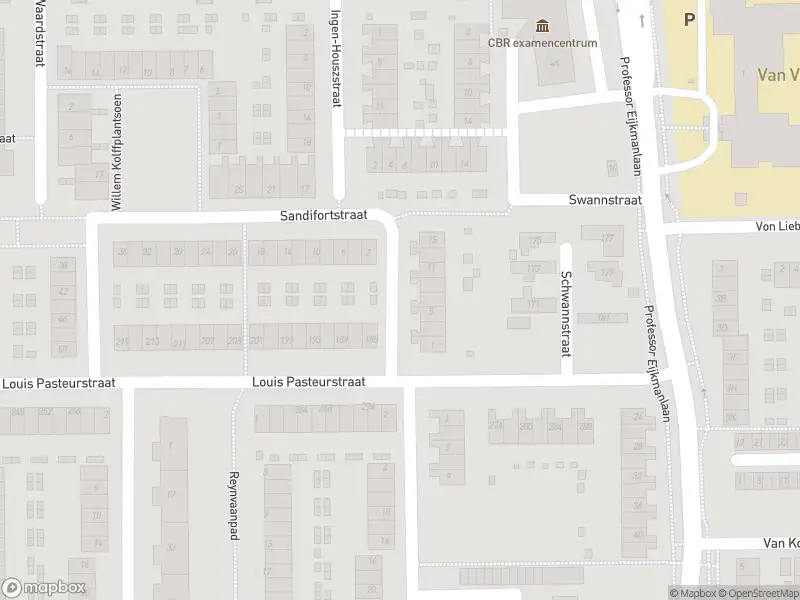 Ambulance met gepaste spoed naar de Sandifortstraat in Haarlem