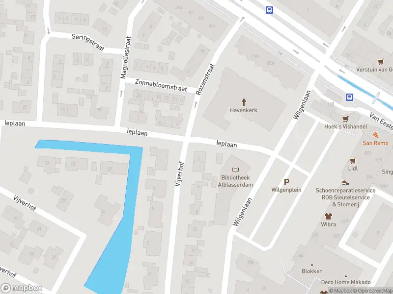 Ambulance met gepaste spoed naar de Ieplaan in Alblasserdam