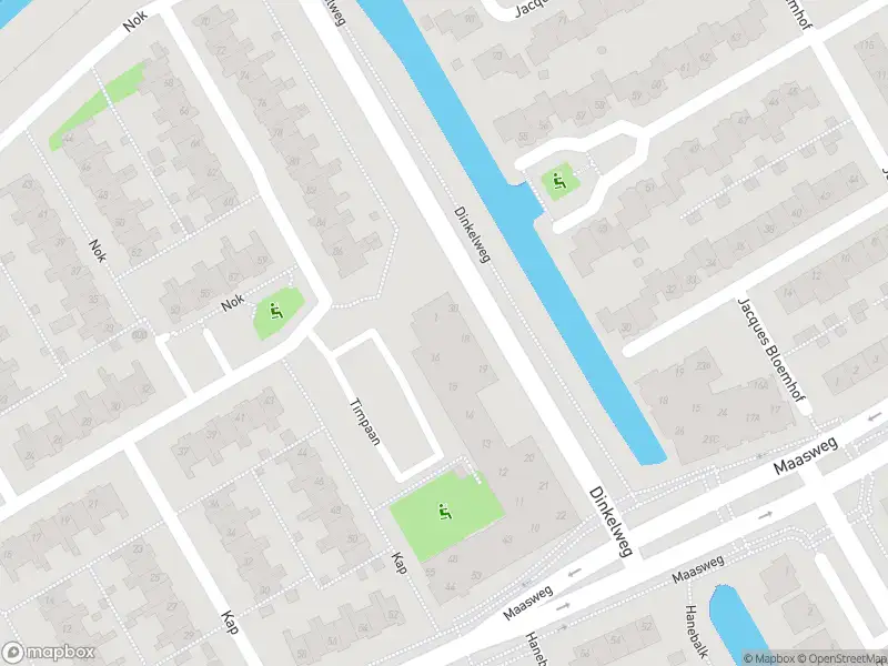 Ambulance met grote spoed naar de Timpaan in Hoorn