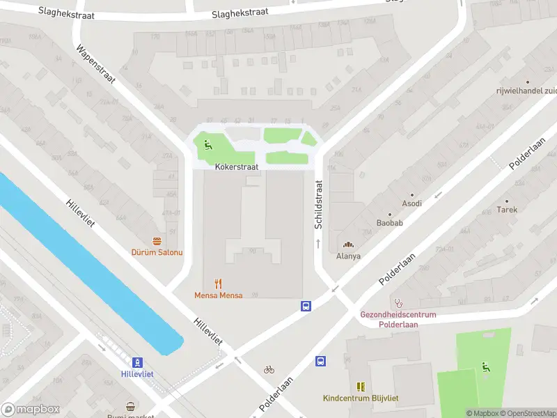 Ambulance met grote spoed naar de Kokerstraat in Rotterdam