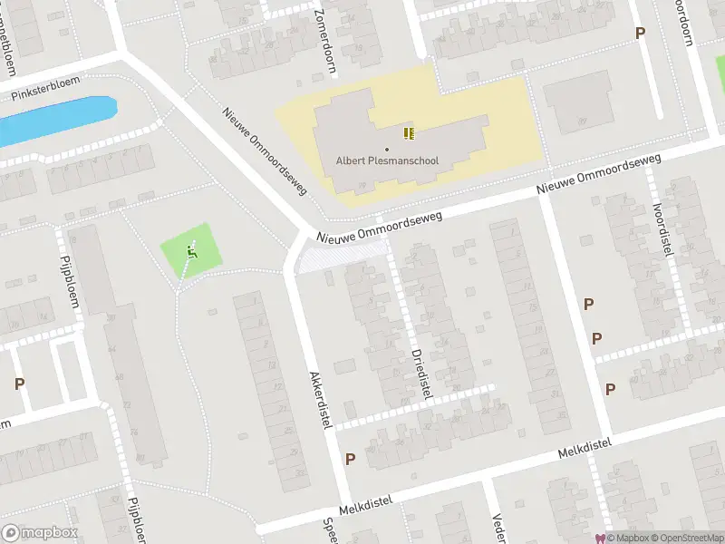 Ambulance met grote spoed naar de Driedistel in Rotterdam