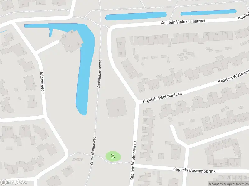 Brandweer met grote spoed naar de Kapitein Vinkesteinstraat in Halsteren vanwege gebouwbrand