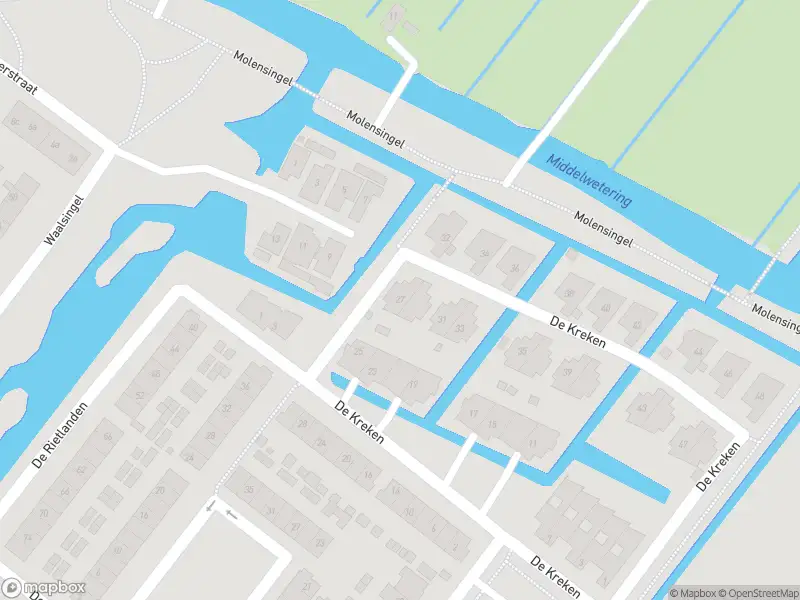 Ambulance met gepaste spoed naar de De Kreken in Alblasserdam