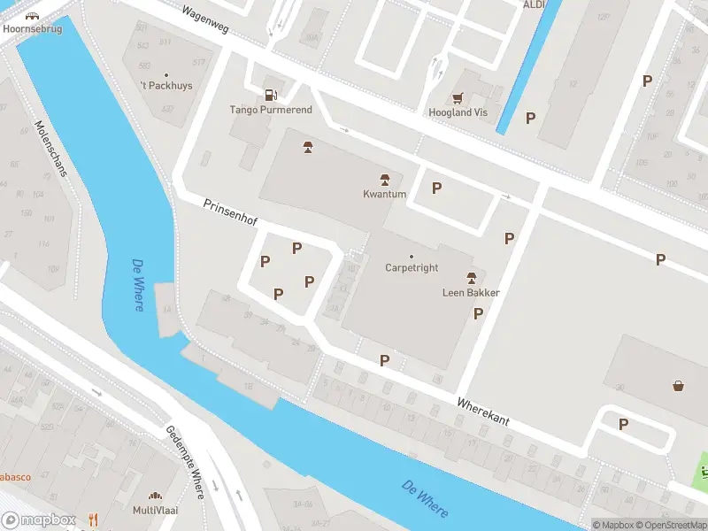 Brandweer met gepaste spoed naar de Prinsenhof in Purmerend vanwege een buitenbrand