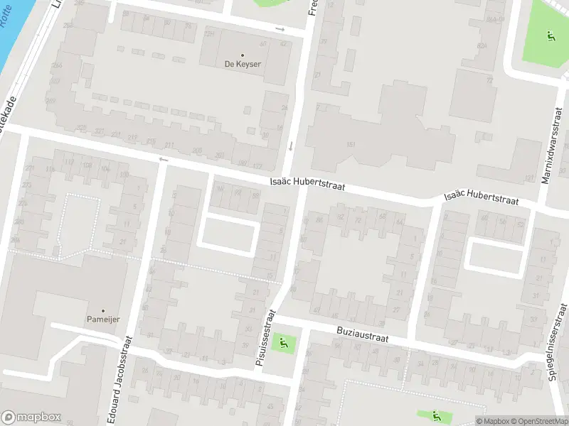 Ambulance met grote spoed naar de Pisuissestraat in Rotterdam