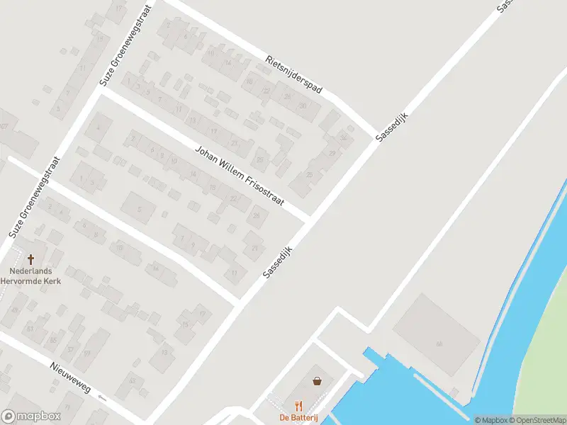 Ambulance met gepaste spoed naar de Sassedijk in Strijensas