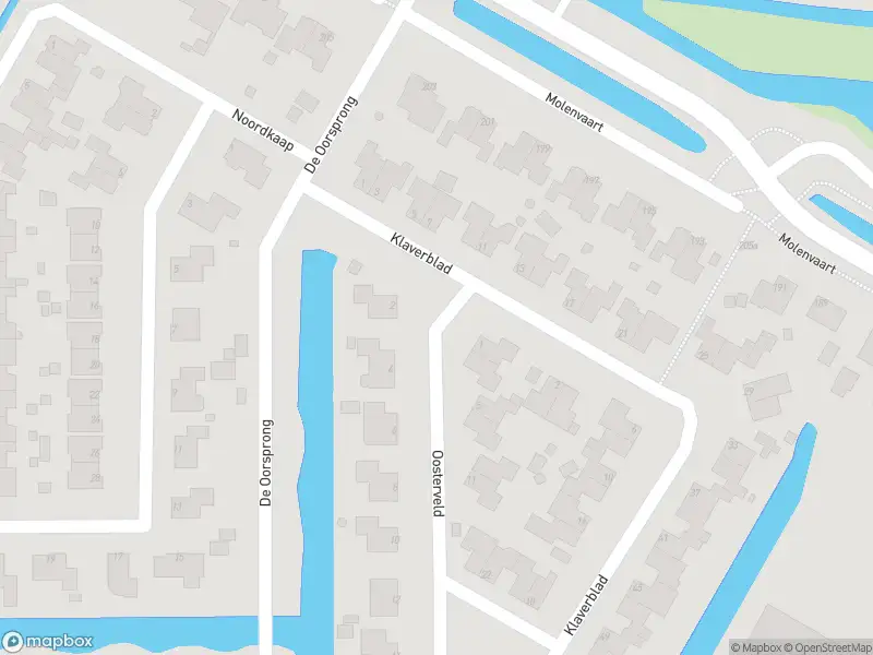 Ambulance met grote spoed naar de Oosterveld in Anna Paulowna