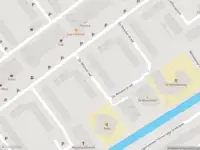 Ambulance met grote spoed naar de De Wildestraat in Schiedam