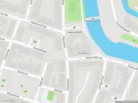 Ambulance met gepaste spoed naar de Zwaanshals in Rotterdam