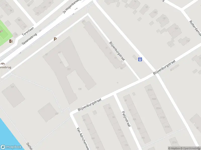 Ambulance met grote spoed naar de Blijvenburgstraat in Rotterdam