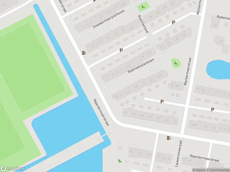 Ambulance met grote spoed naar de Rietmeerplantsoen in Berkel en Rodenrijs