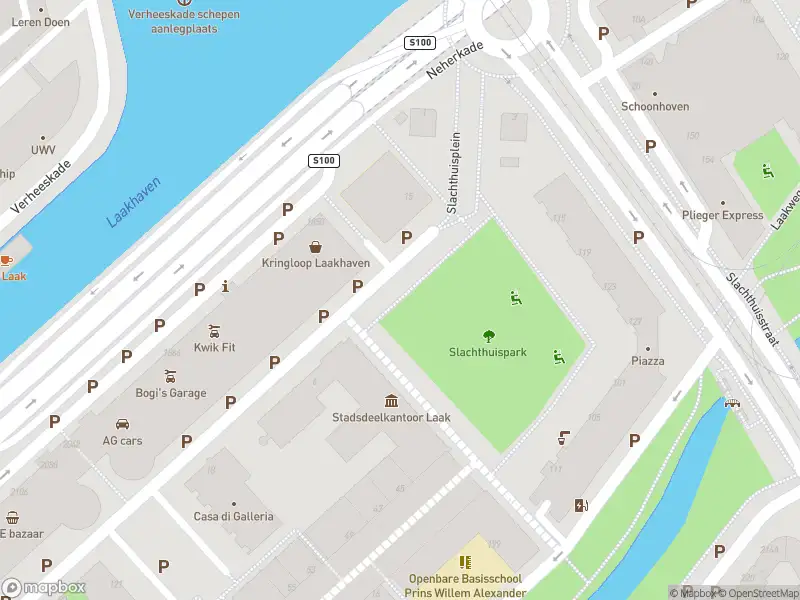 Ambulance met grote spoed naar de Slachthuisplein in 's-Gravenhage