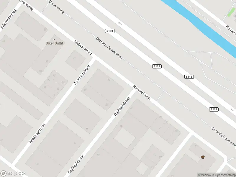 Ambulance met grote spoed naar de Netwerkweg in Amsterdam