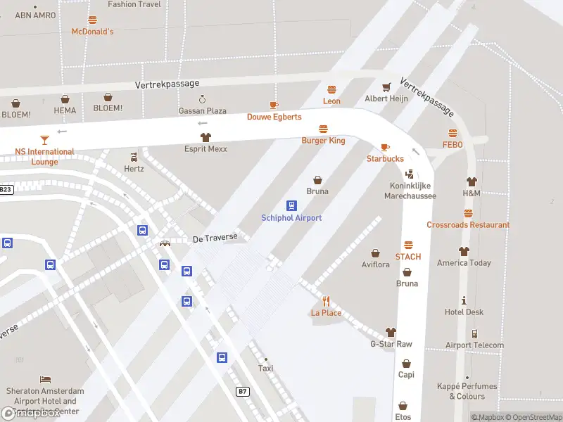 Brandweer met gepaste spoed naar de Aankomstpassage in Schiphol vanwege een liftopsluiting