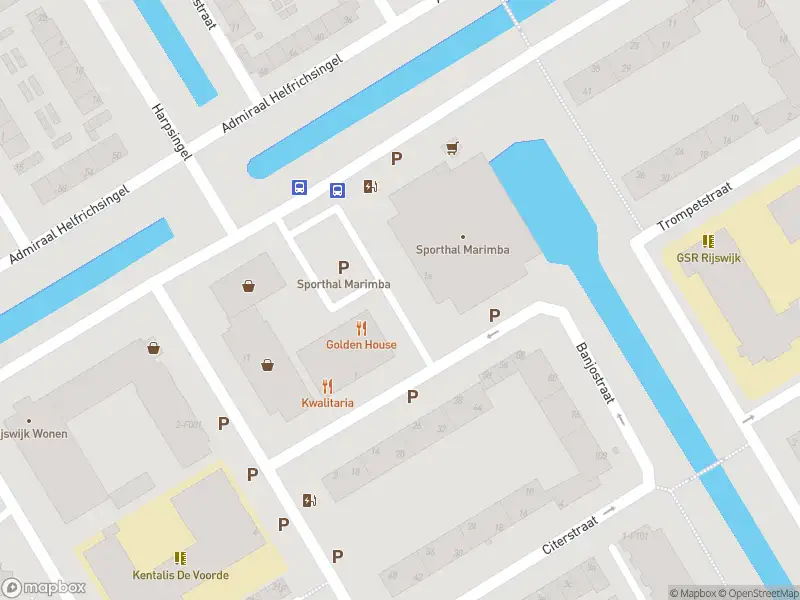 Ambulance met grote spoed naar de Waldhoornplein in Rijswijk