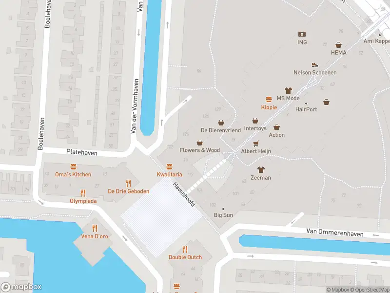 Ambulance met gepaste spoed naar de Van Beuningenhaven in Barendrecht