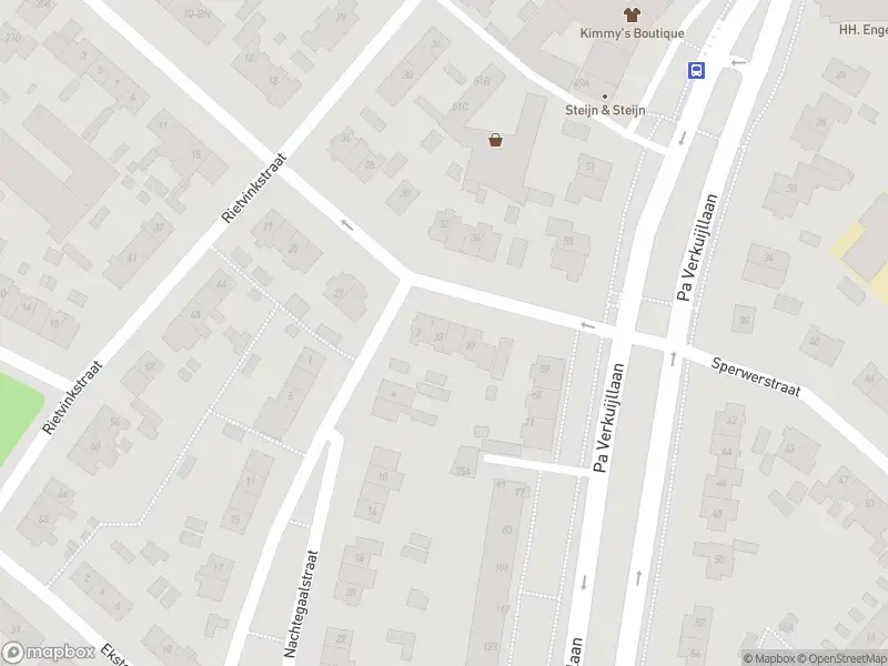 Ambulance met grote spoed naar de Eksterstraat in Badhoevedorp