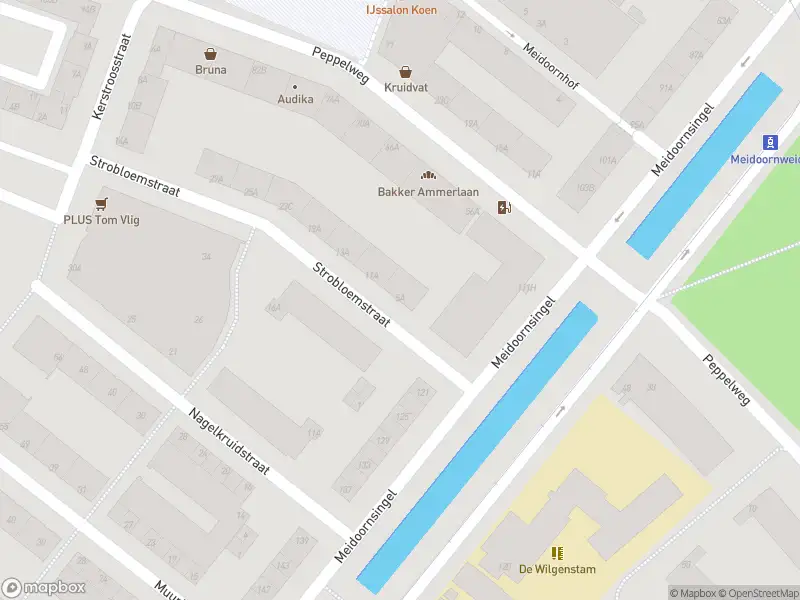 Ambulance met gepaste spoed naar de Strobloemstraat in Rotterdam