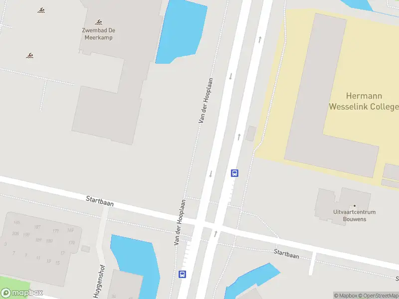 Ambulance met gepaste spoed naar de Van Heuven Goedhartlaan in Amstelveen