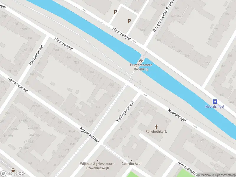 Ambulance met grote spoed naar de Teilingerstraat in Rotterdam