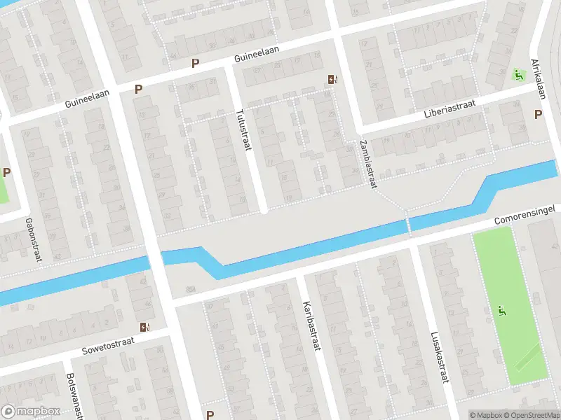 Ambulance met grote spoed naar de Afrikalaan in Delft